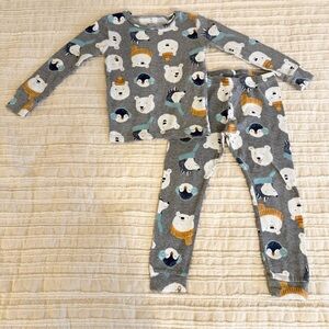 Carter’s 4T Kids Pajama Set Winter Animal Print 2 Piece Polar Bear Penguin